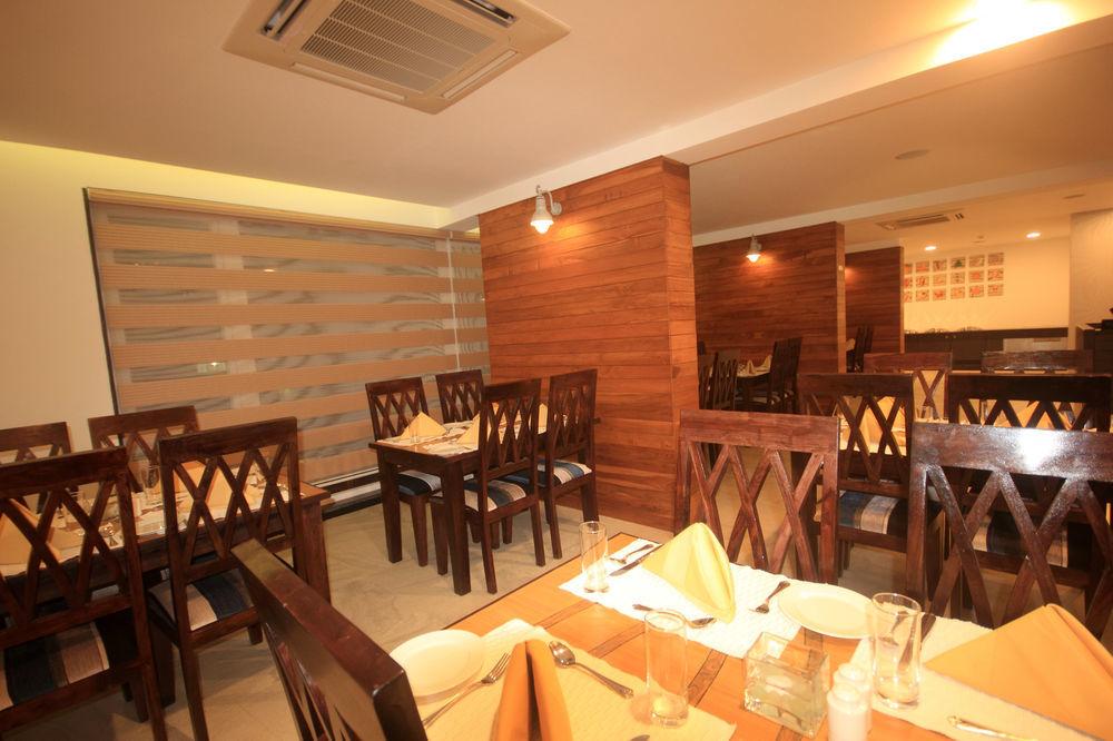 The Fern Residency, Miramar Hotel Panaji Ngoại thất bức ảnh